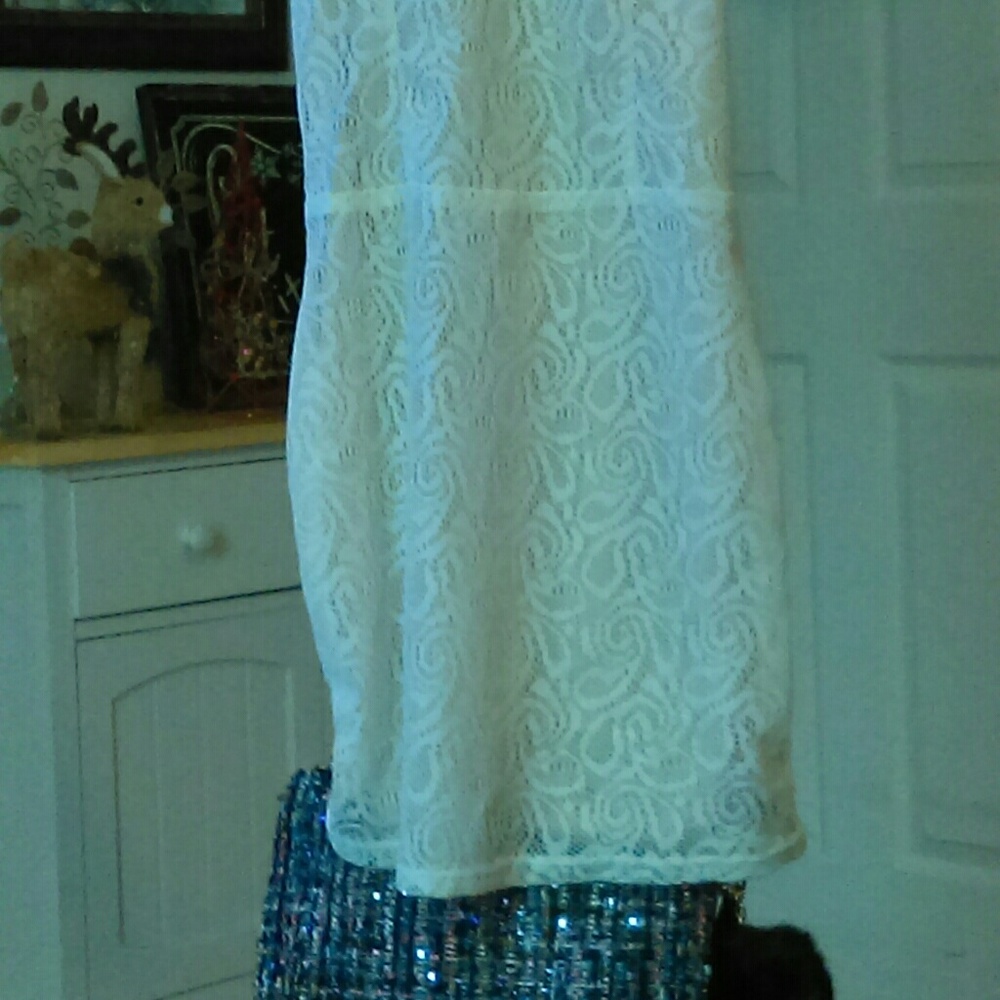 Dress - Picture 5 of 8